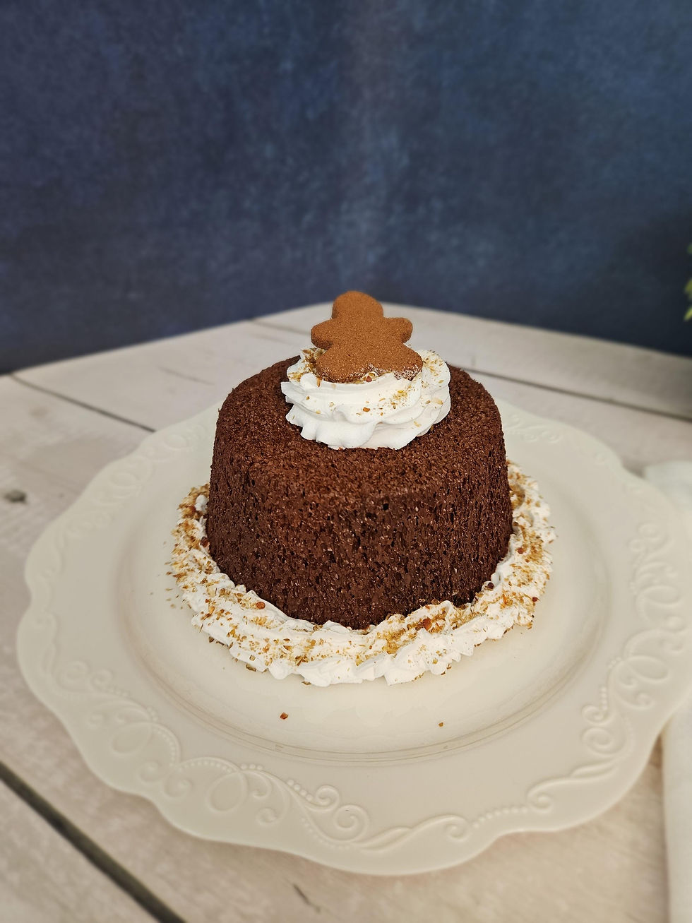 Fake Mini Gingerbread Cake