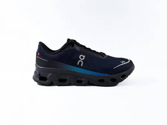 How On Shoes Conquered, One Cloud at a Time