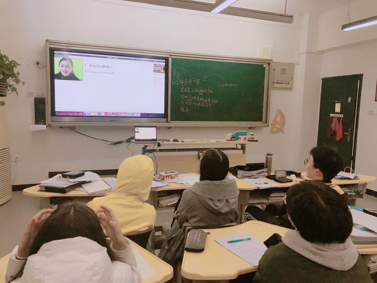 Miranda teaching English Code and Logics