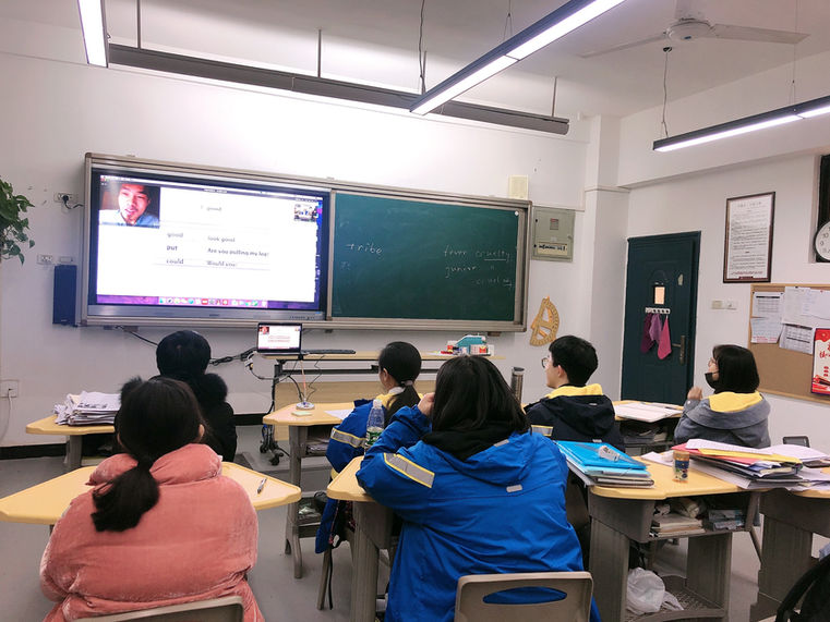 Dennis in London teaching Phonetics to students in Chongqing, China
