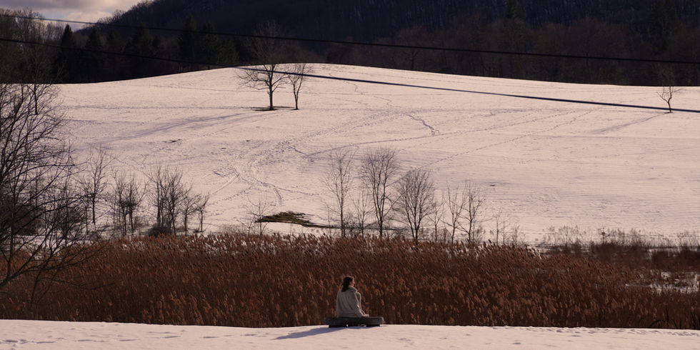 Eliza Peterson photographed by Lara Cruzado