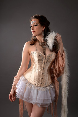 London burlesque dancer 23