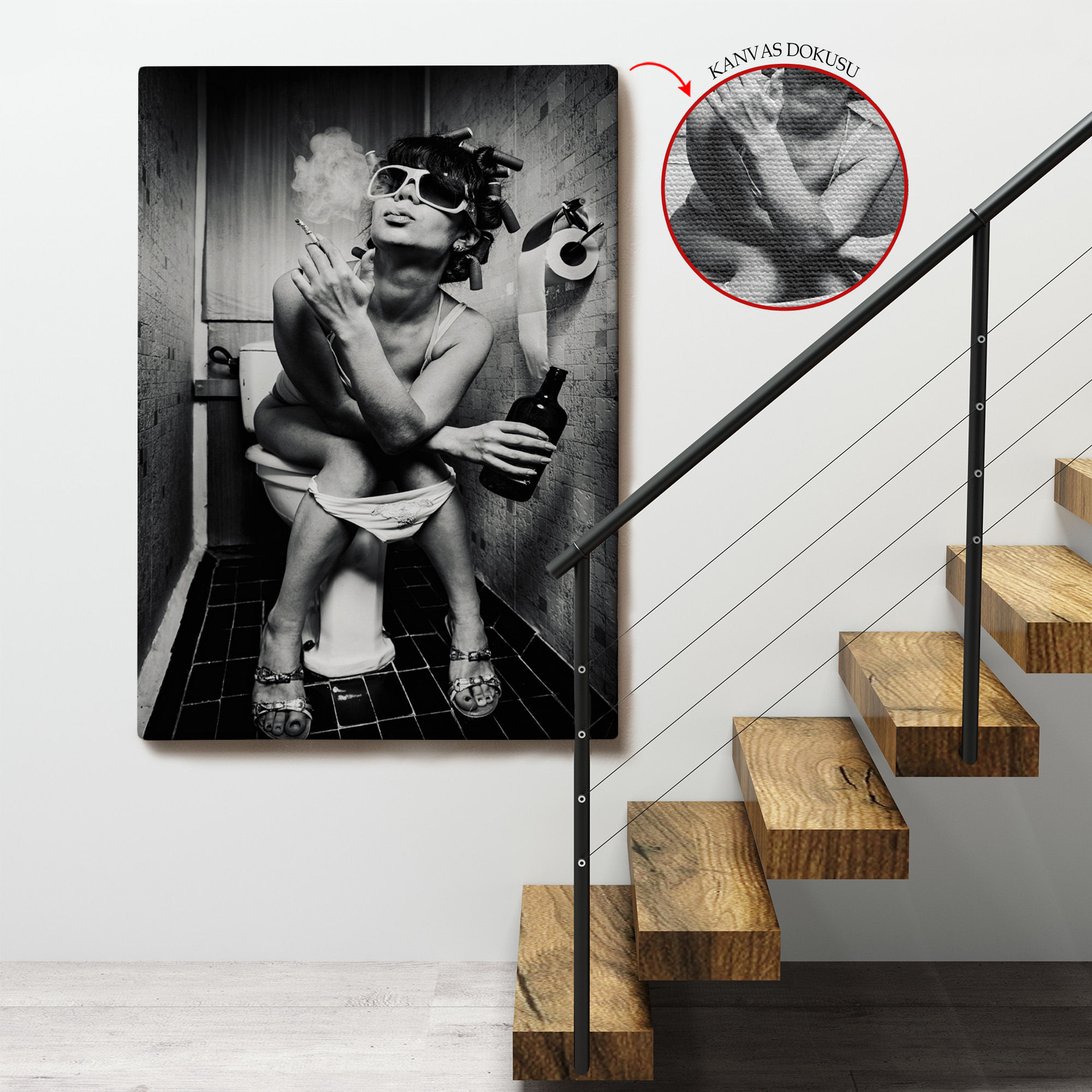 Tuvalette İçki ve Sıgara İçen Kadın Kanvas Tablo