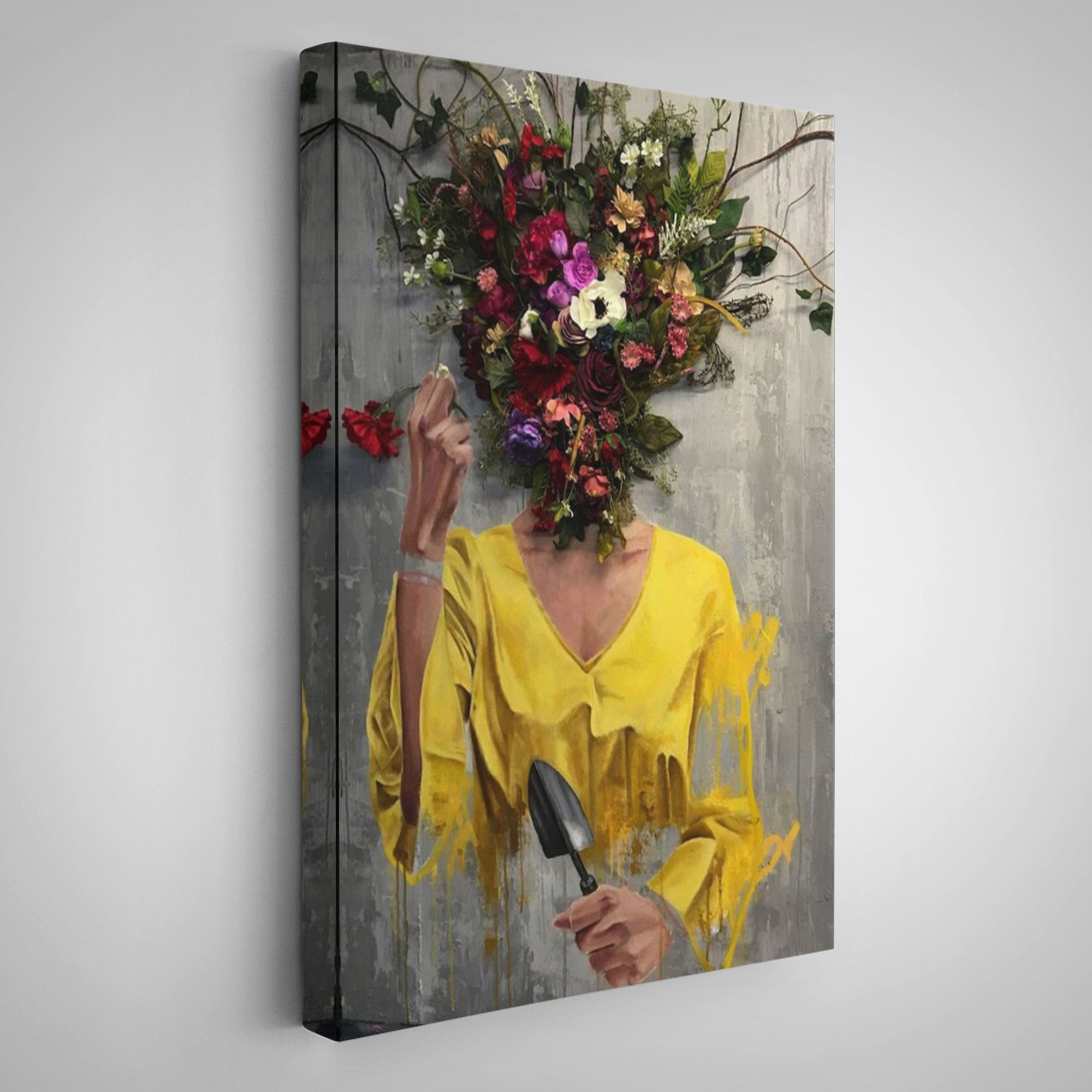 Çiçek Başlı Kadın Kanvas Tablo