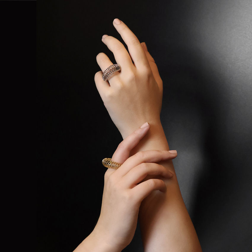 CIRCE - silver ring worn on hand