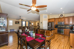 21713 Front St-int-14
