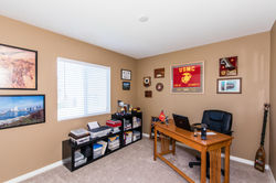 37656 Needlegrass-int-28