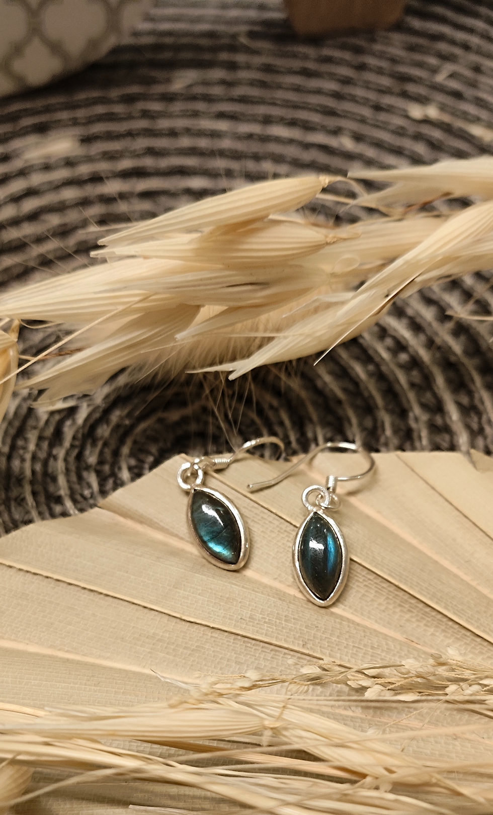 Miniature : Boucle d'oreilles en argent et labradorite