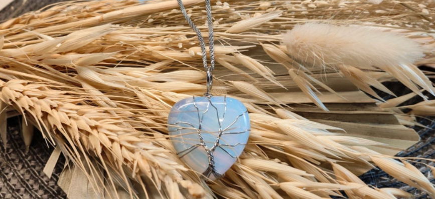 collier pendentif pierre naturelle opaline cœur arbre de vie acier inoxydable