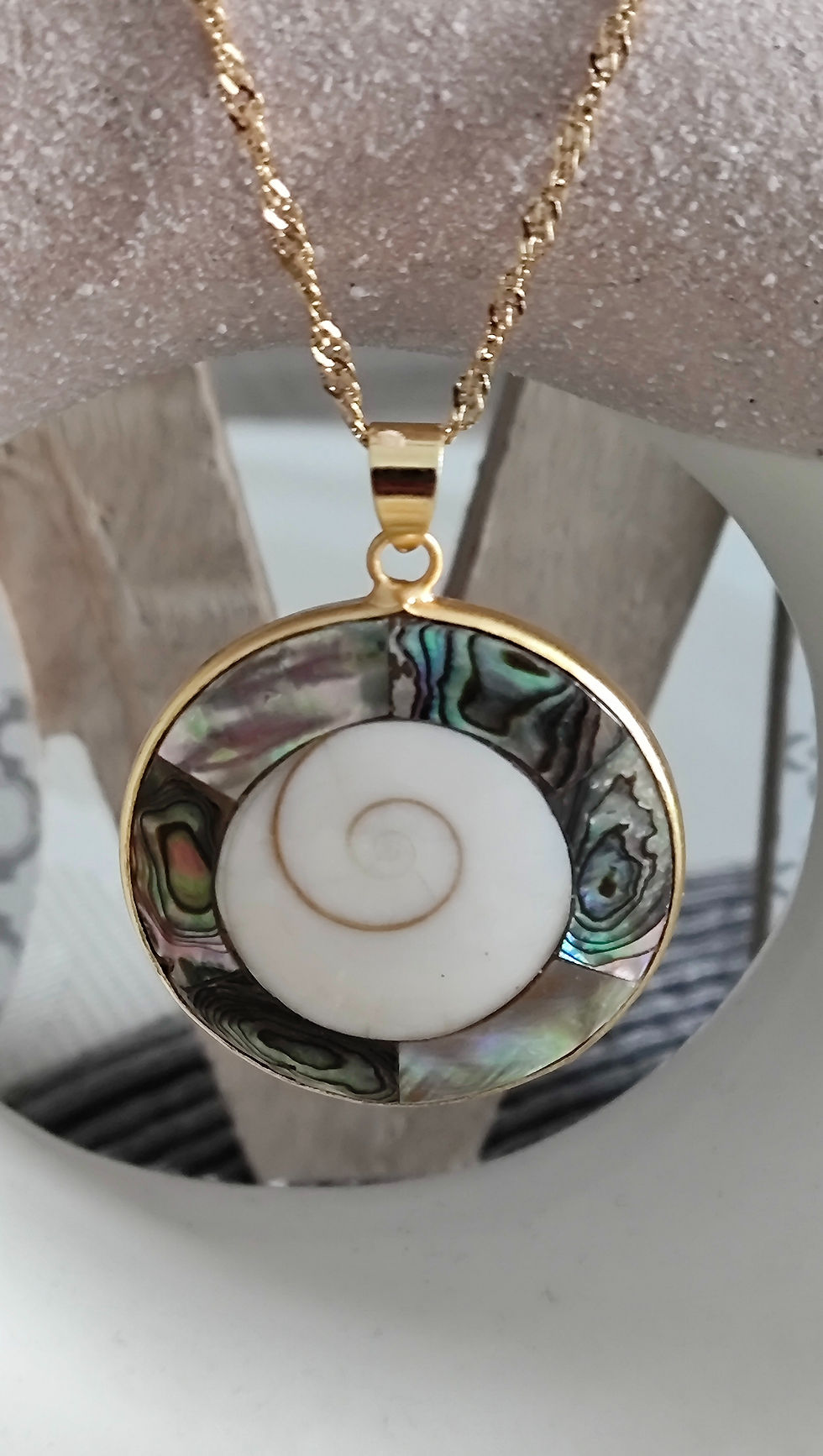 Miniature : collier pendentif pierre naturelle œil de sainte Lucie ormeau acier inoxydable laiton doré
