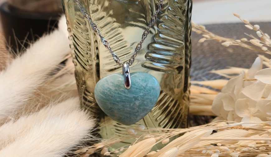 Miniature : collier pendentif cœur amazonite acier inoxydable