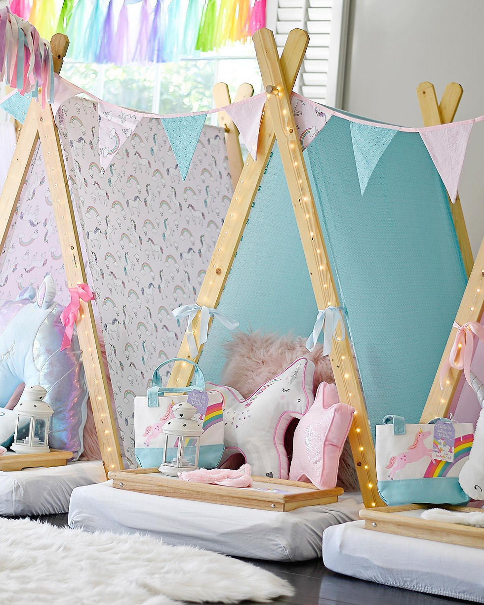 597082_LittleRichGirls_2020