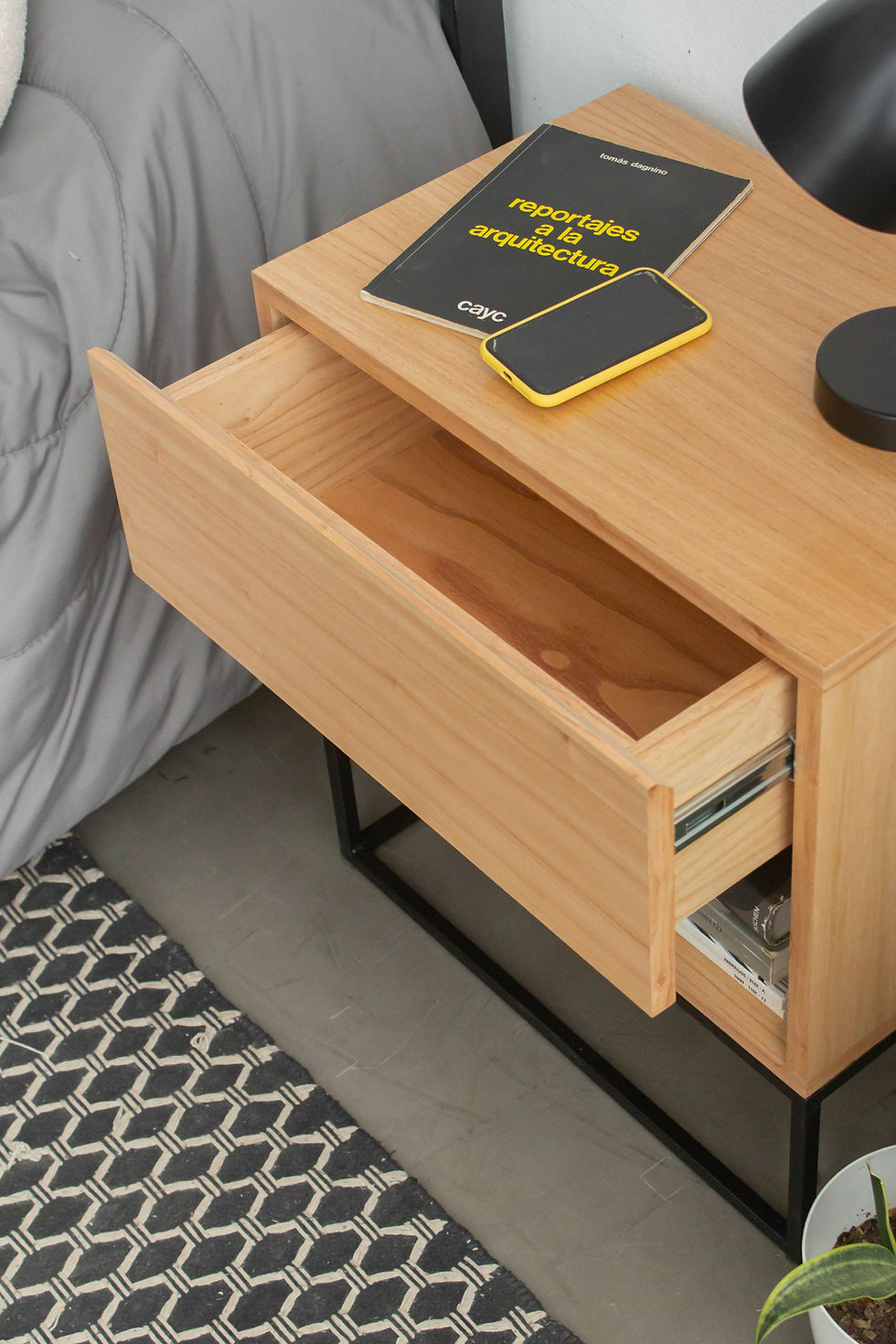 Miniatura: Mesa de luz Cubo (L) 1 cajón