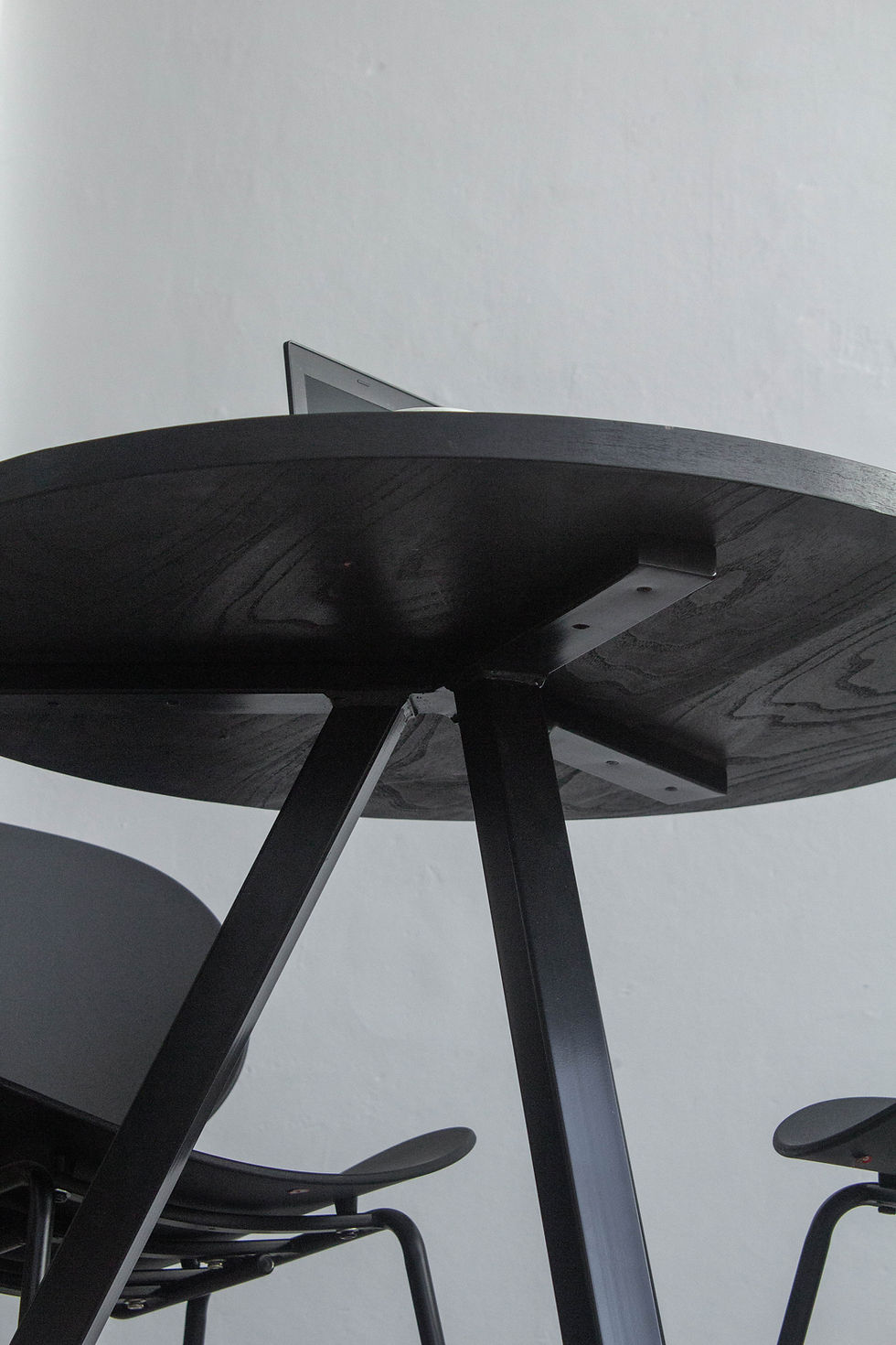 Miniatura: Mesa  Round 4040 Black