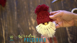 a charming handmade Christmas project that brings together simple macrame knots and rustic farmhouse style.