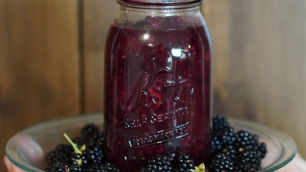 How to Make Blackberry Pie Filling [Canning Tutorial]