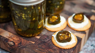 perfect for topping burgers, sandwiches, nachos, and crackers with cream cheese, or serving alongside grilled meats and appetizers.