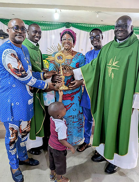 250724_ Monstrance General_Nigeria Build a Church 2-2.jpg