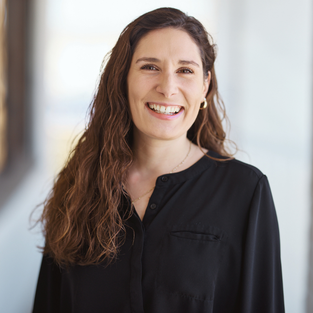 Writer: Stacie De Lucia