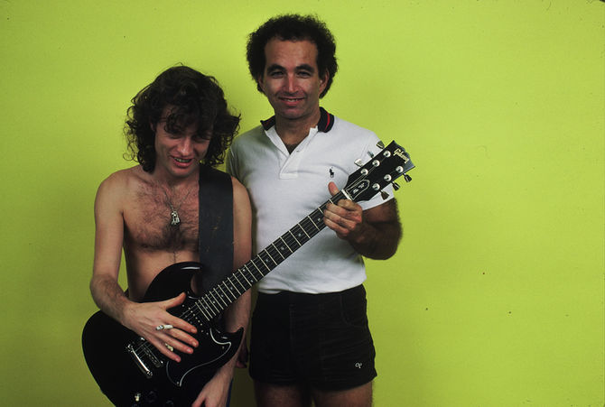Angus Young 2.jpg