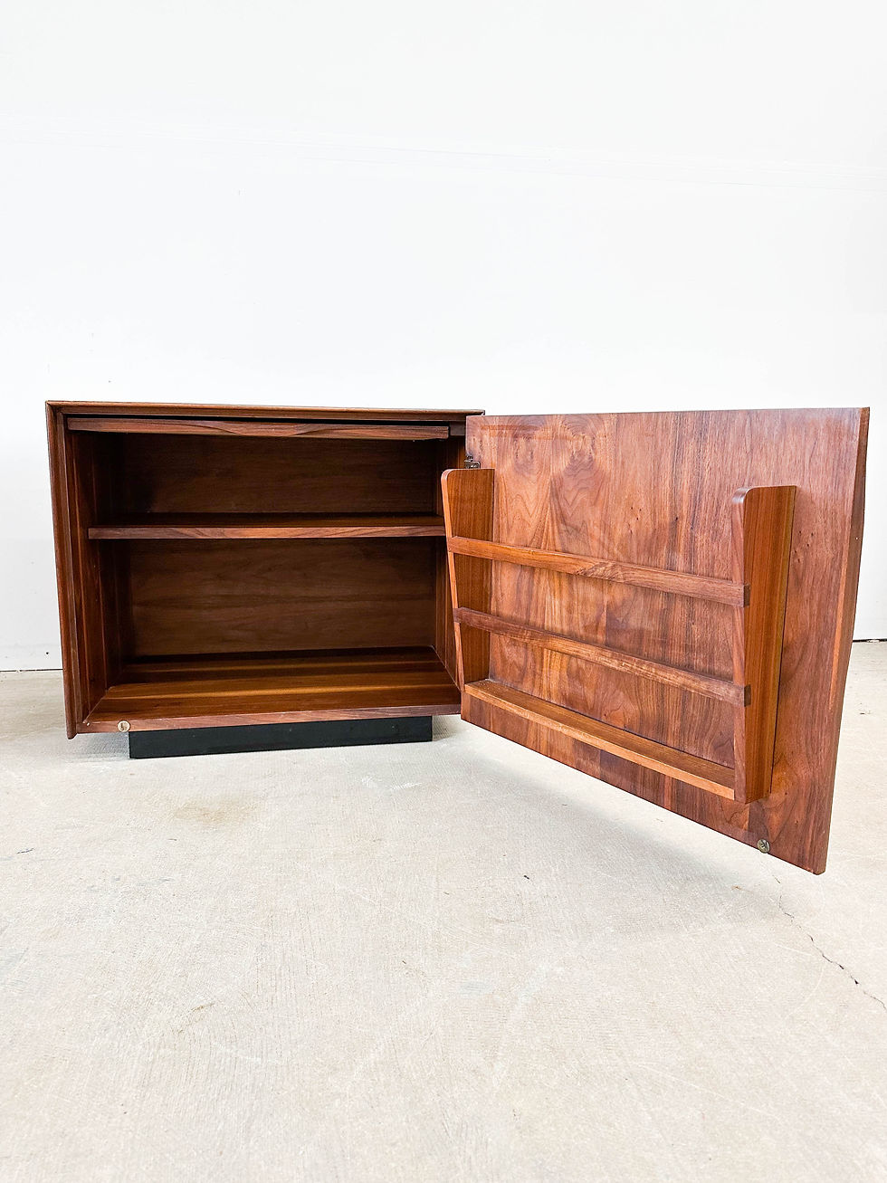 Thumbnail: Pair of Nightstands by John Kapel for Glenn