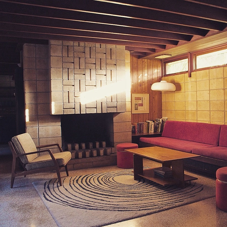 9 of Our Favorite MidCentury Modern Fireplaces