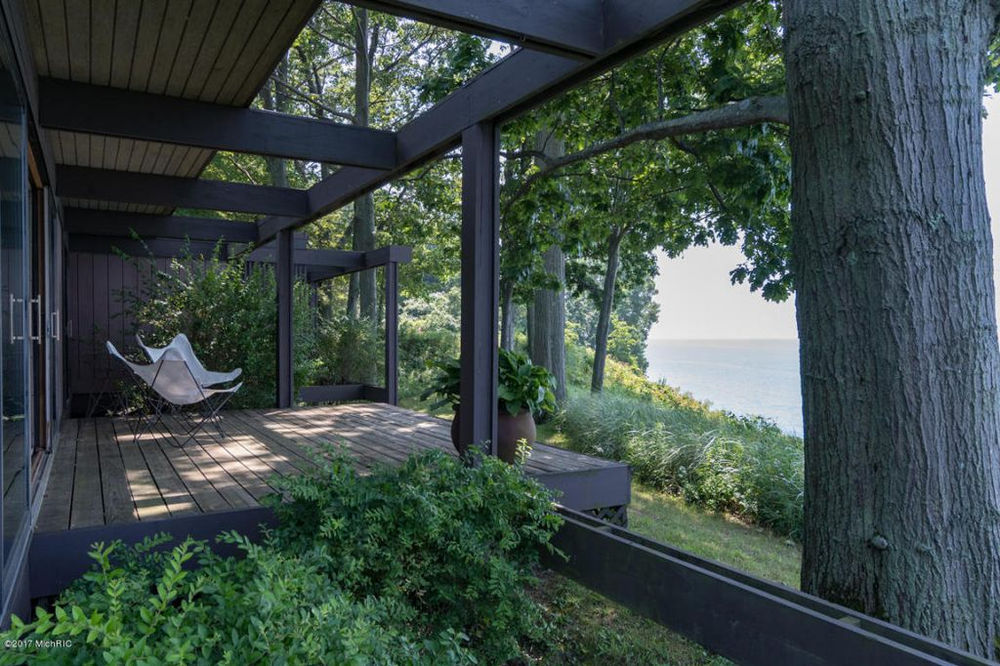 MidCentury Modern Real Estate for Sale February 23rd, 2018