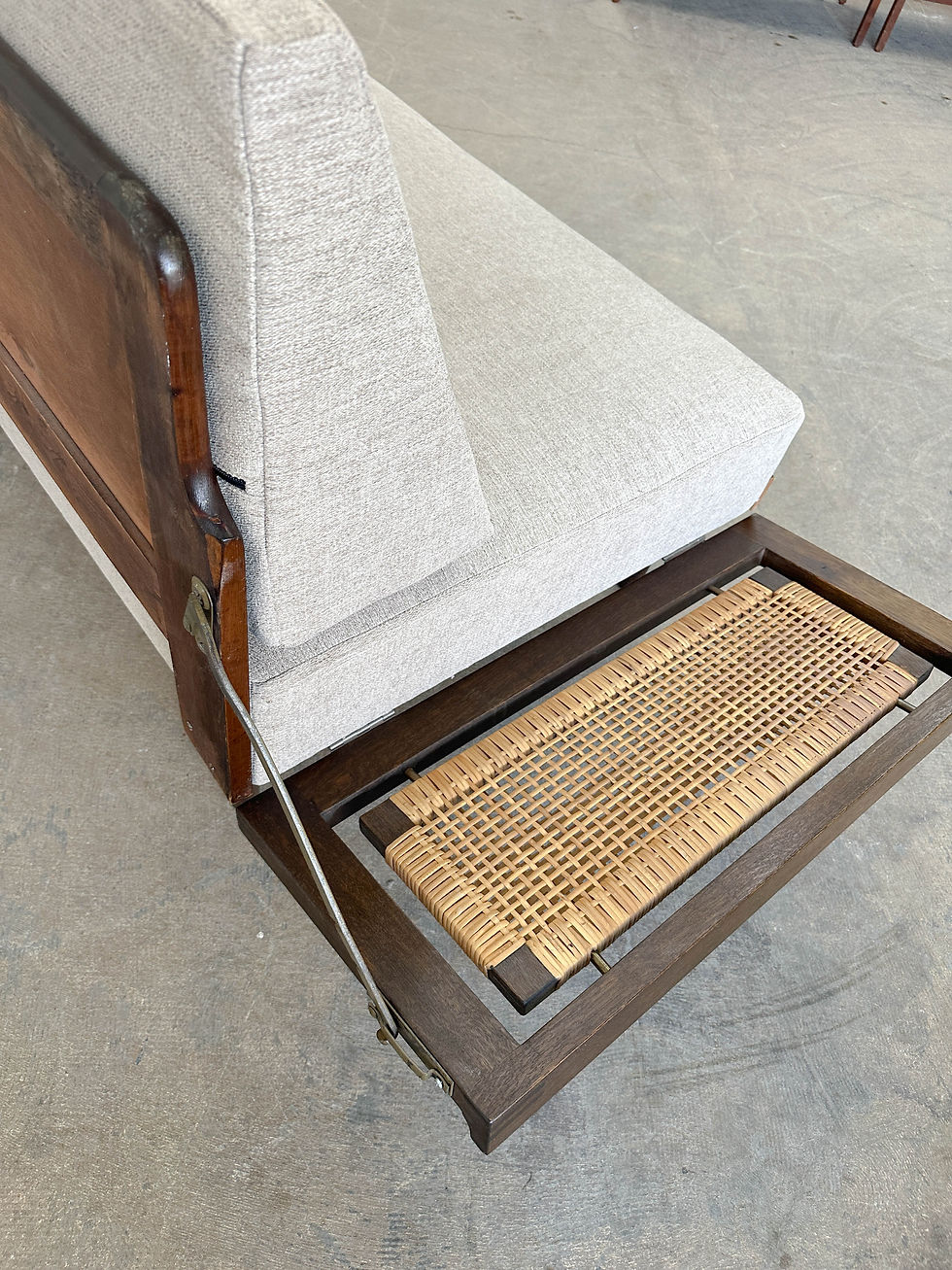 Thumbnail: Illum Wikkelso Daybed Sofa