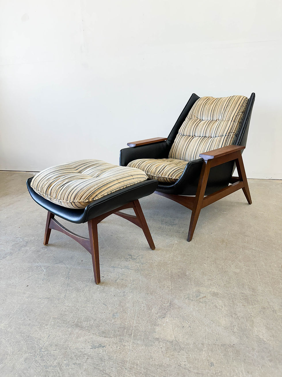 Thumbnail: Mel Abitz Malabar Lounge Chair and ottoman for Galloways