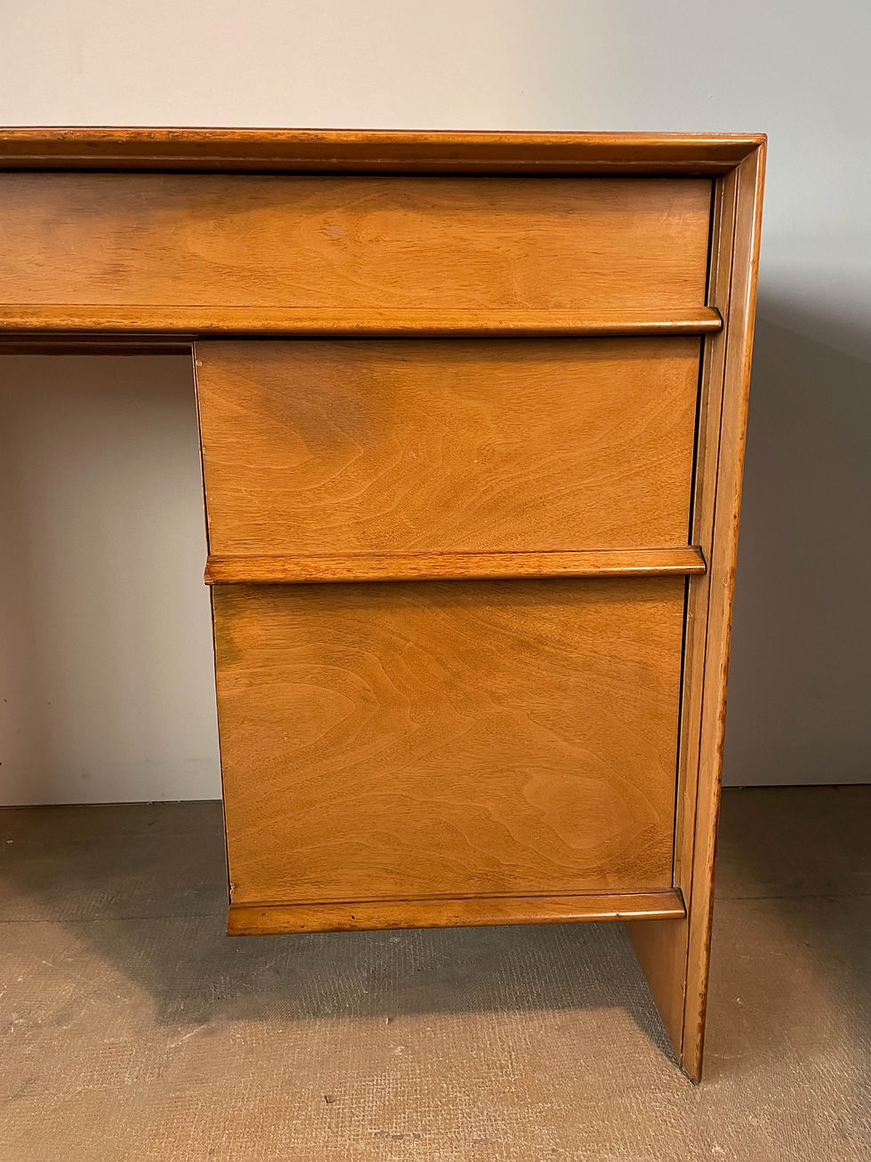 Thumbnail: T.H. Robsjohn-Gibbings Desk for Widdicomb
