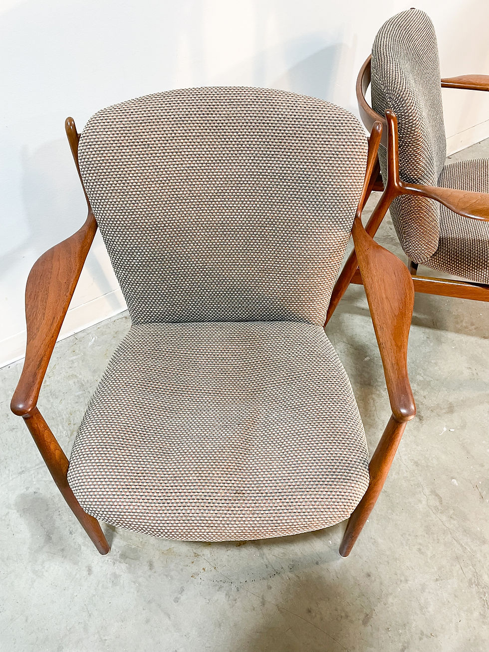 Thumbnail: Finn Juhl Delegate Chairs by Baker 1950s