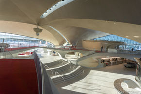 Photo Tour and Trip Review of the TWA Flight Center and Hotel at JFK