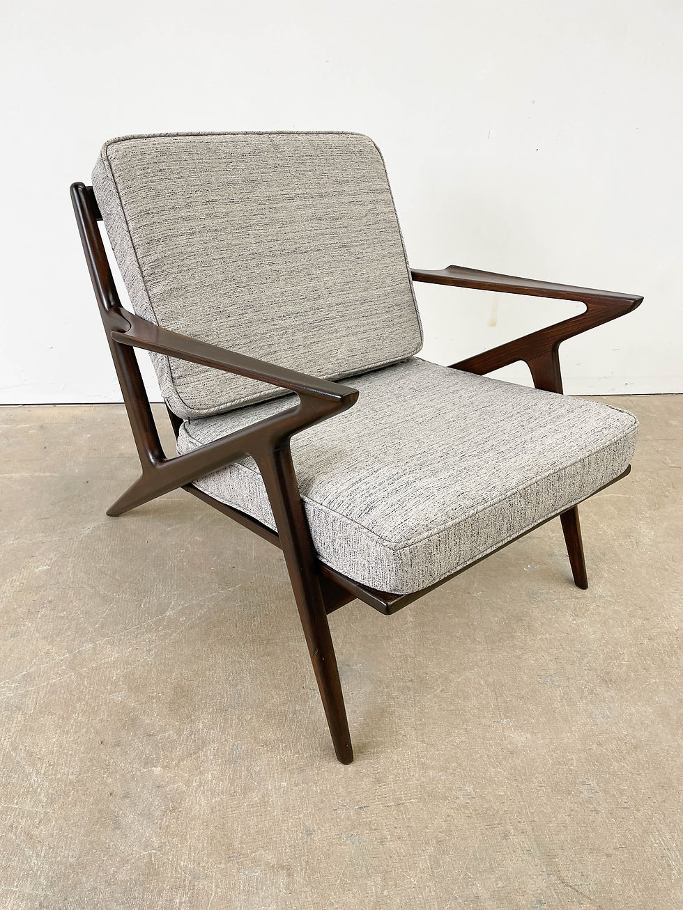 Thumbnail: Vintage Danish Modern Z chair by Selig