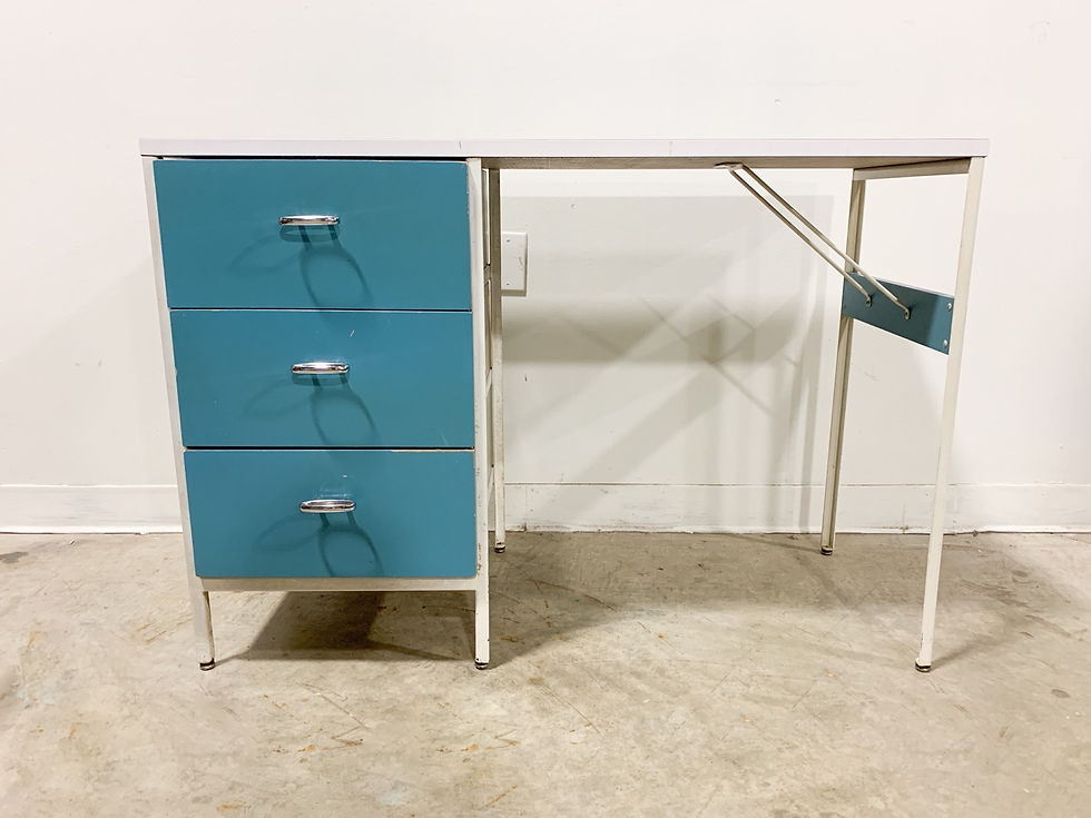 Thumbnail: George Nelson Steelframe desk for Herman Miller 