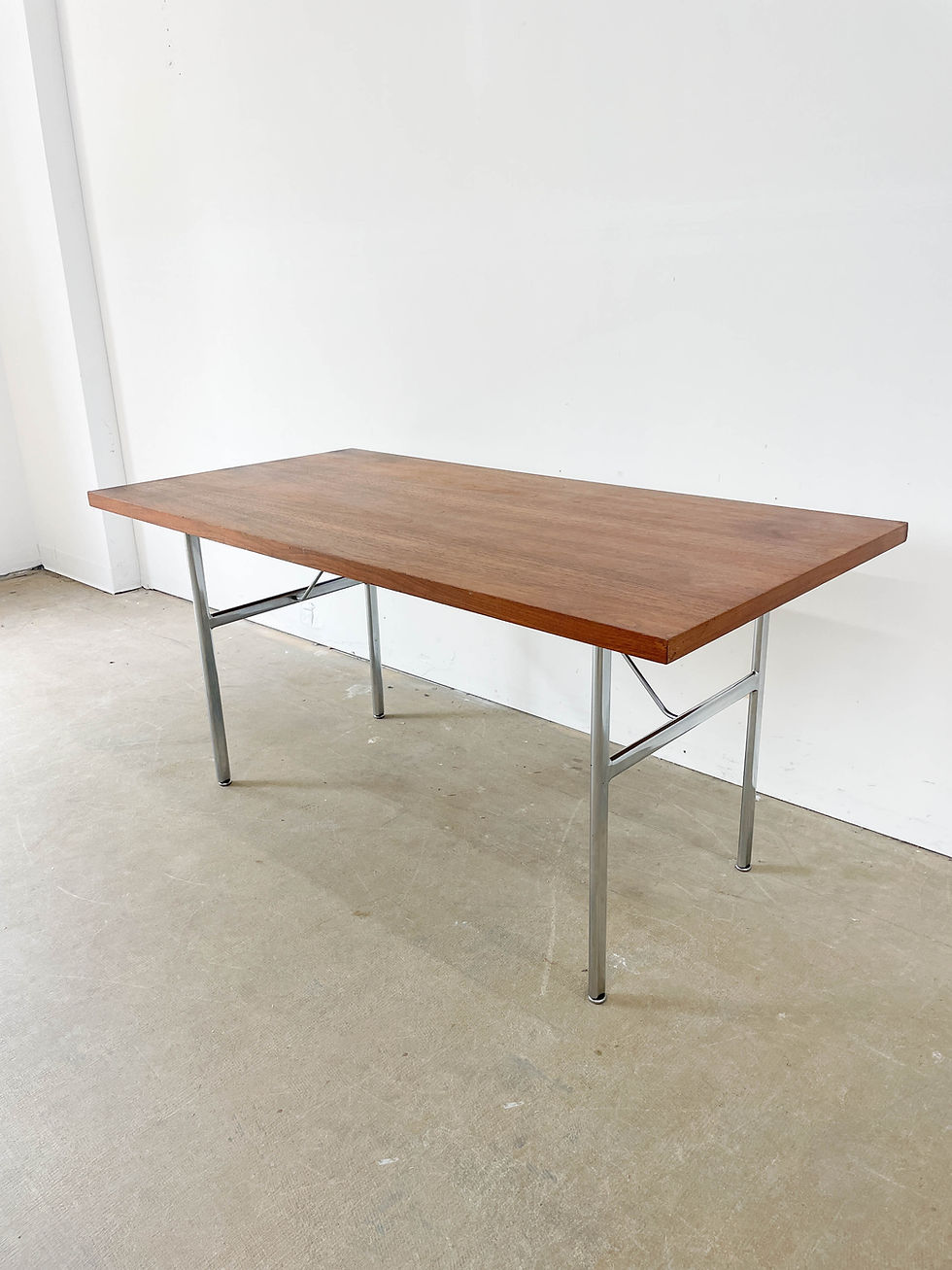 Thumbnail: George Nelson H leg EOG table for Herman Miller #2
