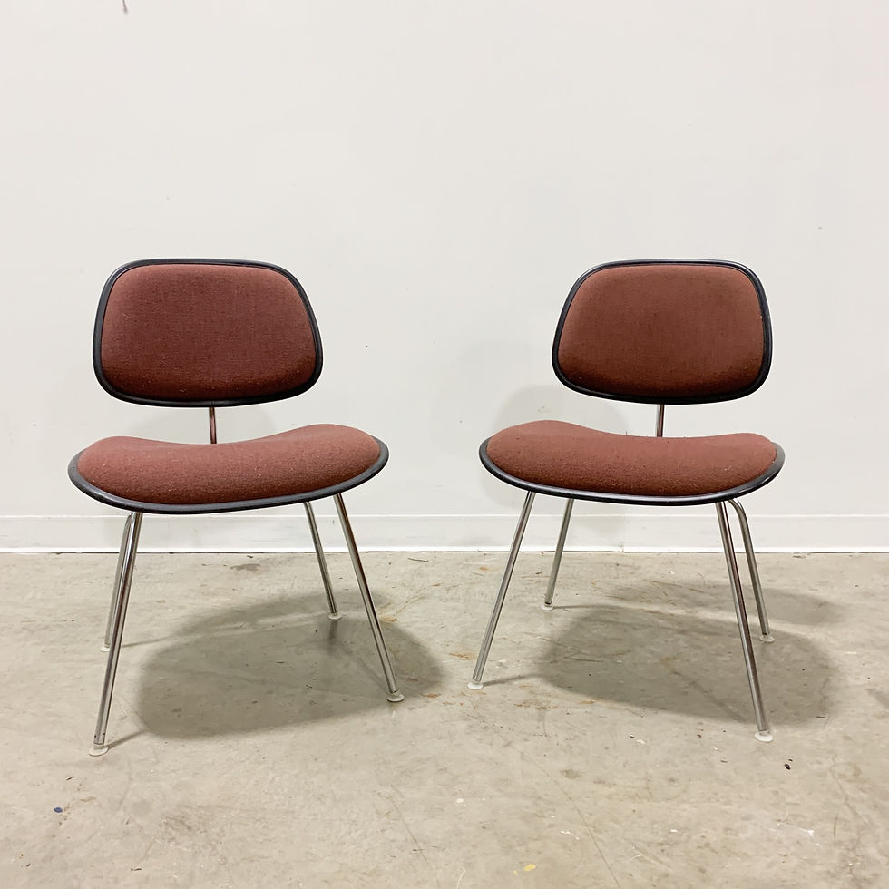 Thumbnail: Pair of Eames EC-127 chairs