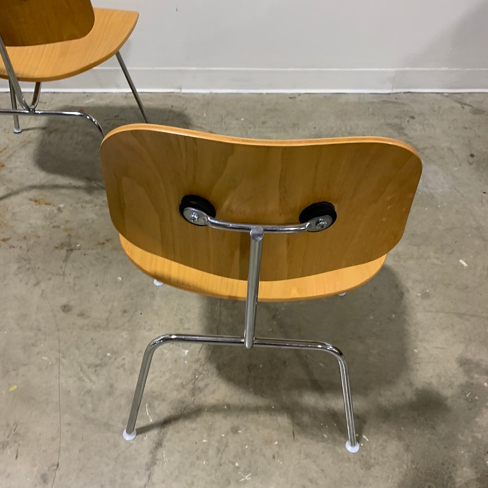Thumbnail: 4 Eames Ash DCM chairs by Herman Miller 