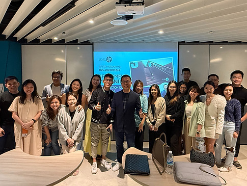 Kevin with students in the IBF-FTS Programme : Retirement Planning with CPF Projection Toolkit