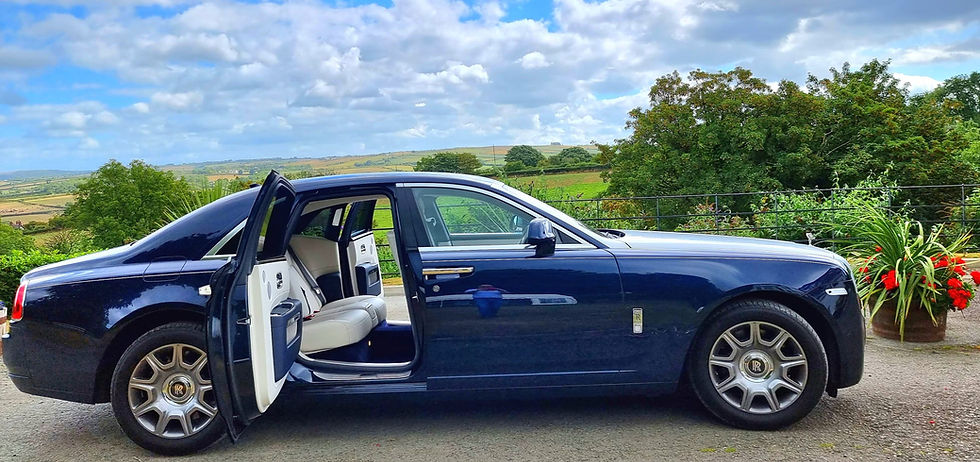 Rolls-Royce wedding chauffeur car in Cardiff for luxury wedding transport