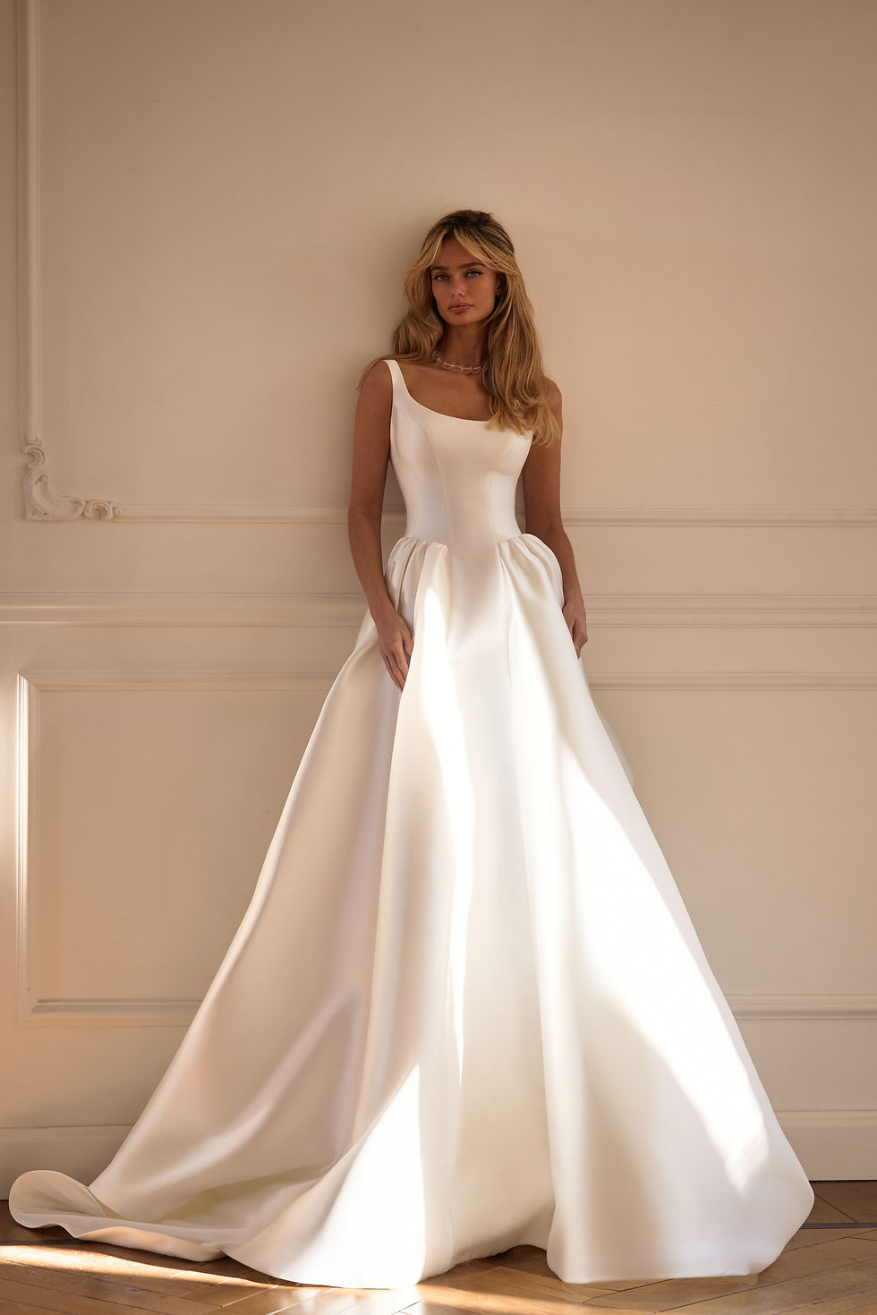 Cleanes Brautkleid, A-Linie