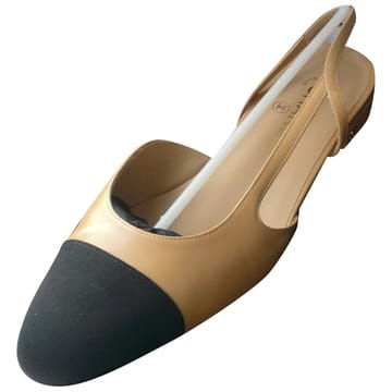 CHANEL Slingback Escarpins à bride beige et noires TBE T40,5 IT