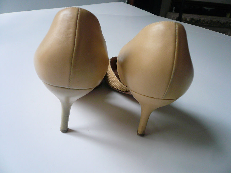 Miniature : CHANEL  Escarpins cuir beige Papillon T38,5