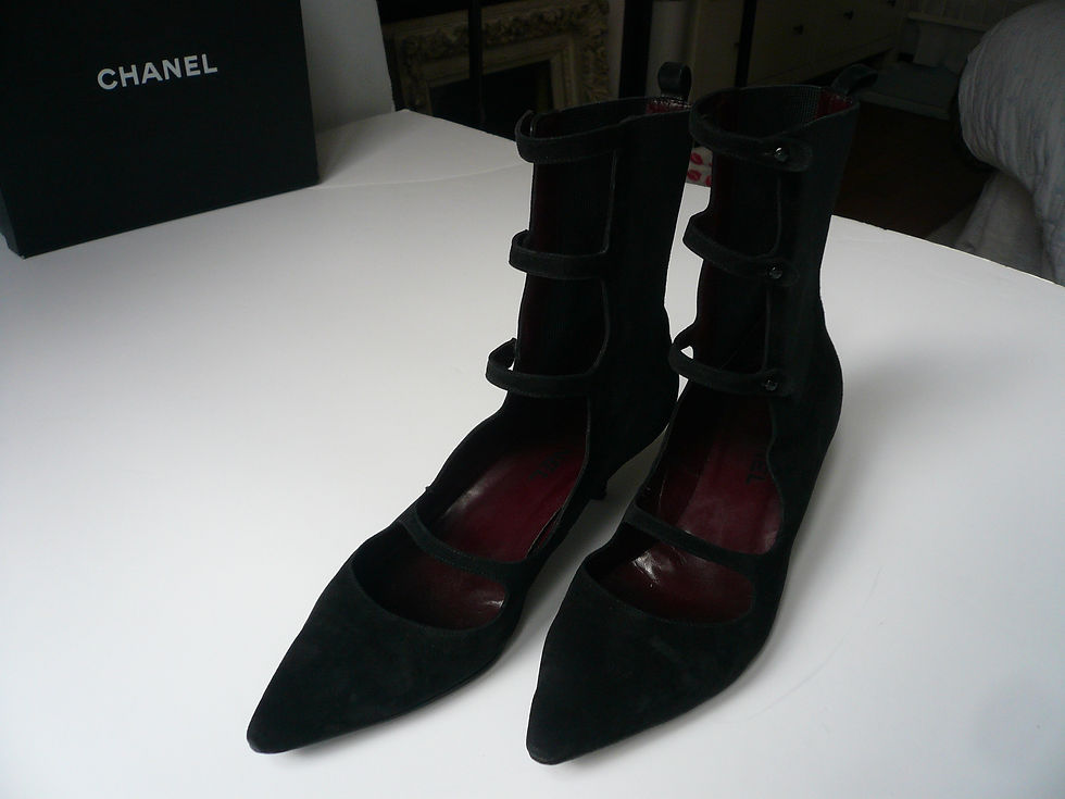 Miniature : CHANEL  Spartiates daim noires T41,5 IT