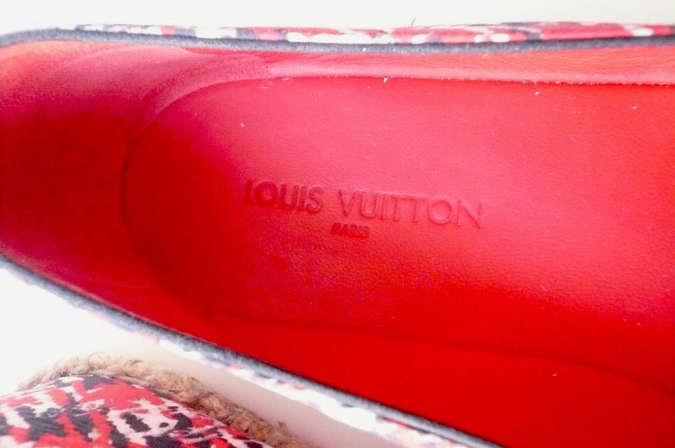 Miniature : LOUIS VUITTON Espadrilles cuir rouge et noir logo T38 tbe