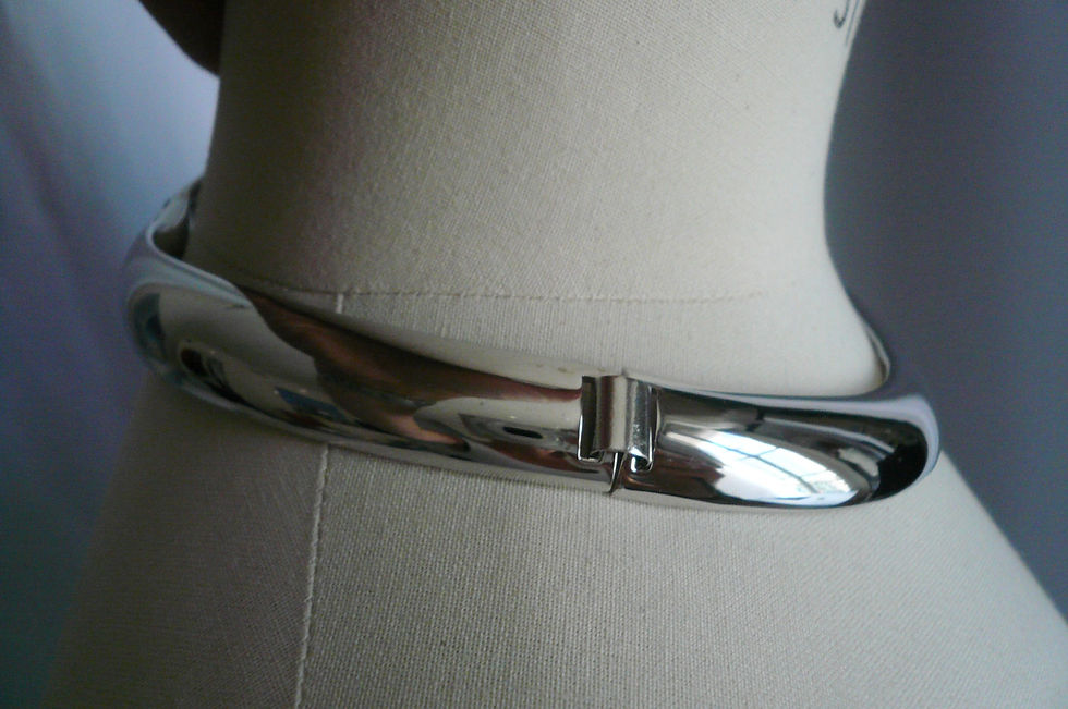 Miniature : CHANEL - COLLIER JONC RAS DU COU NEUF