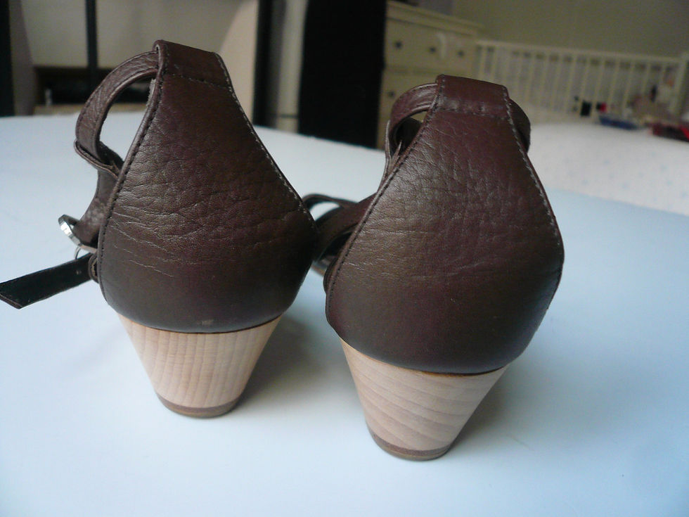 Miniature : CHANEL  Sandales cuir marron bijou T38