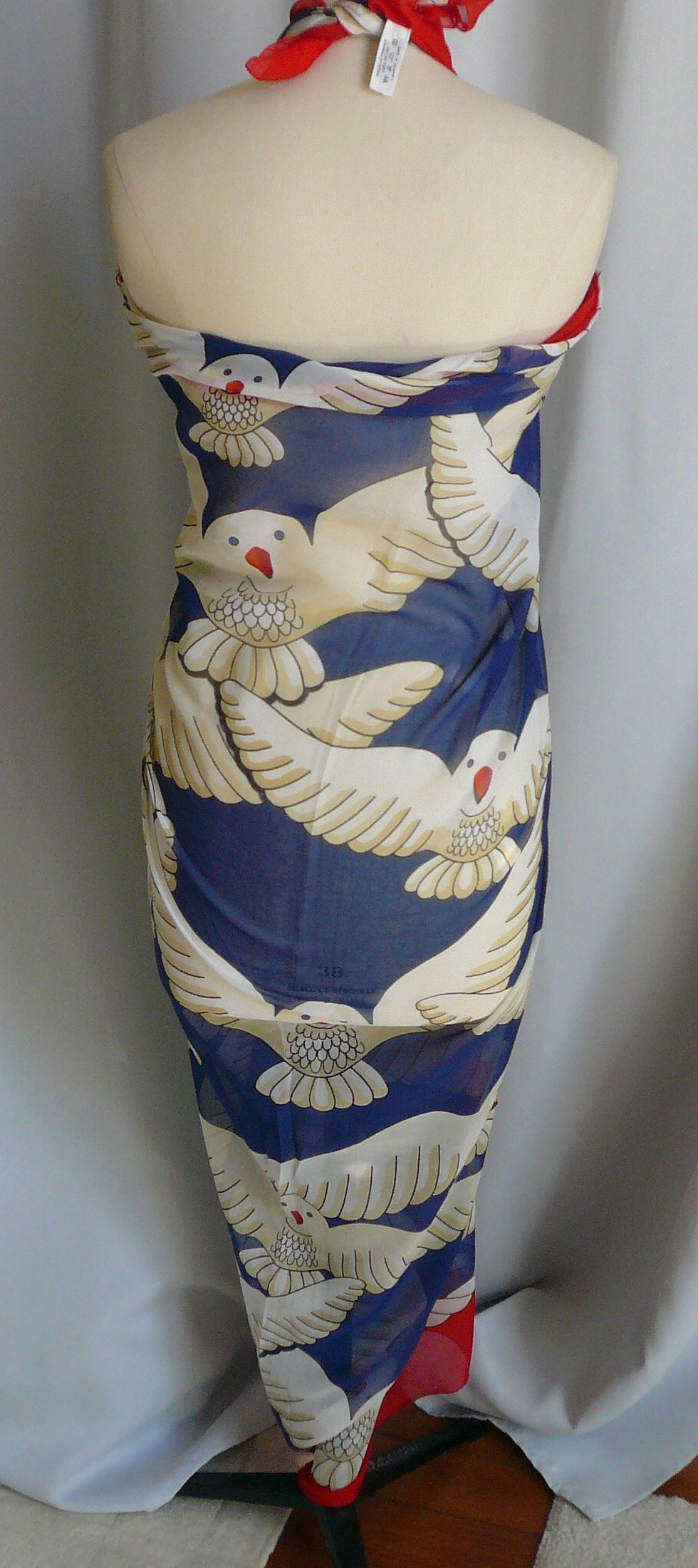 Miniature : HERMES Paréo « Les Mouettes »  Excellent état