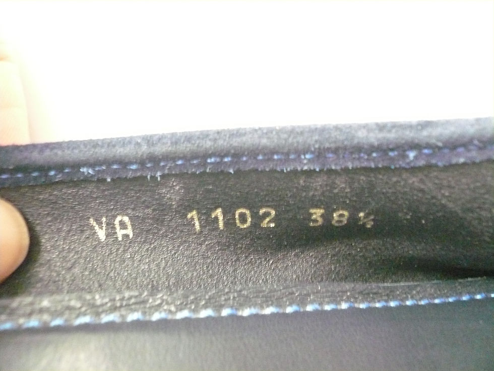 Miniature : LOUIS VUITTON Ballerines daim bleu nuit T38,5 IT