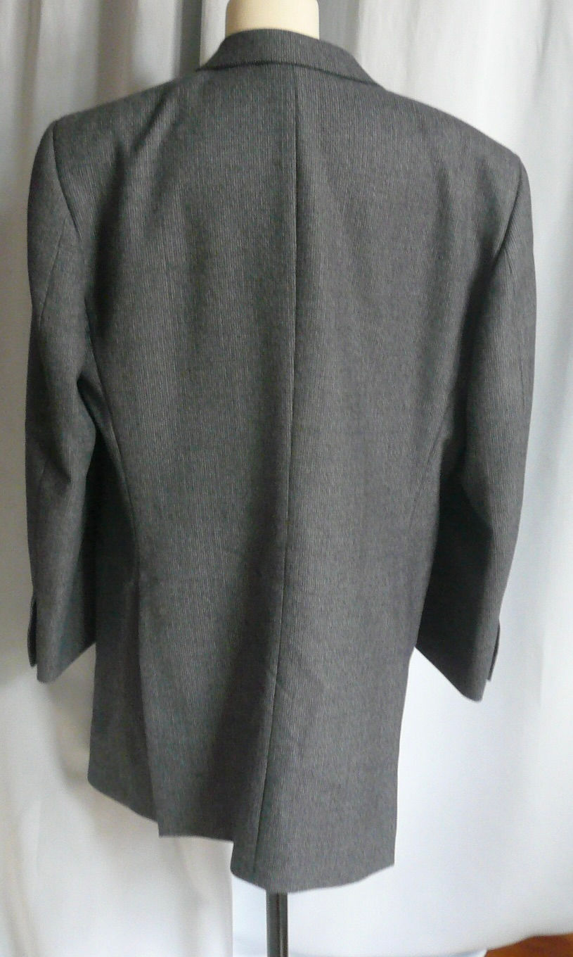 Miniature : LOUIS VUITTON Manteau laine ¾ chevrons sublime état neuf T48 FR