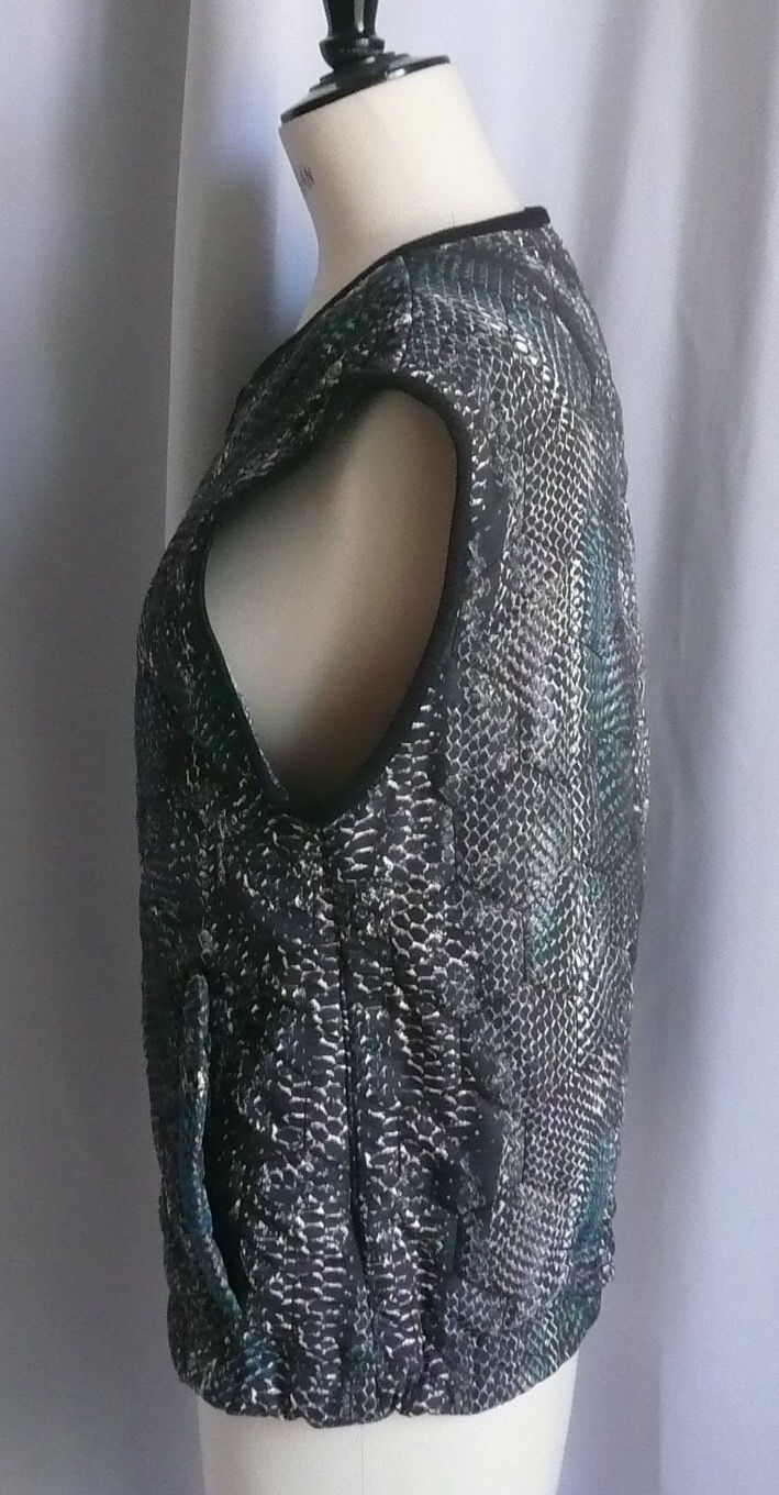 Miniature : YVES SAINT LAURENT Veste sans manches TBE